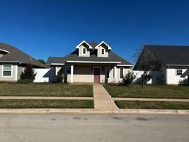 featured image of 1209 Pinot Dr