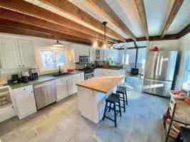 featured image of 851 Main St