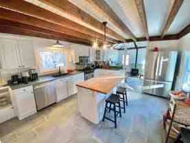 851 Main St - Photo 1 of 1