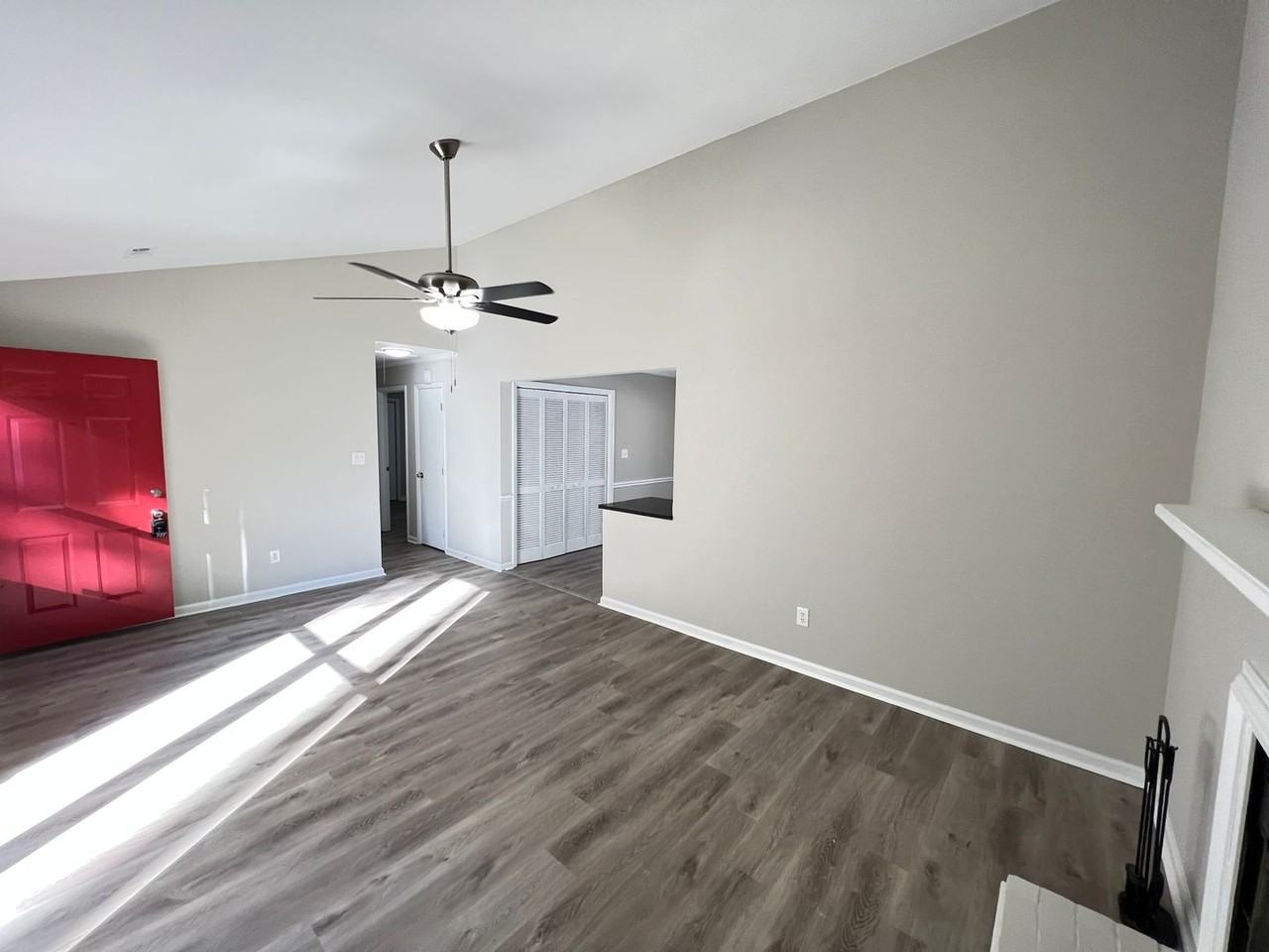 4713 Matt Dr Apt D - Photo 7 of 22