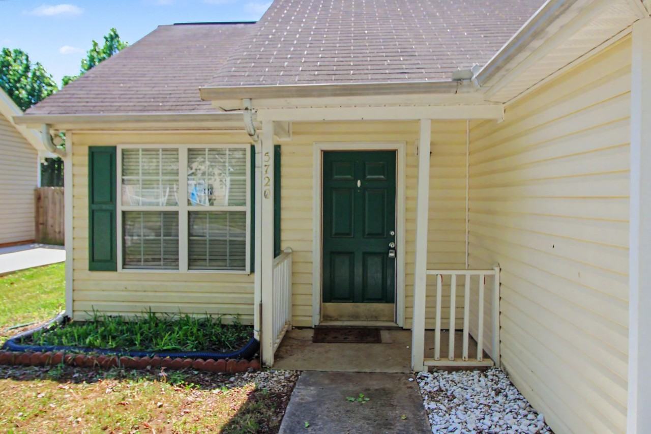 5720 Justins Forest Dr - Photo 2 of 21