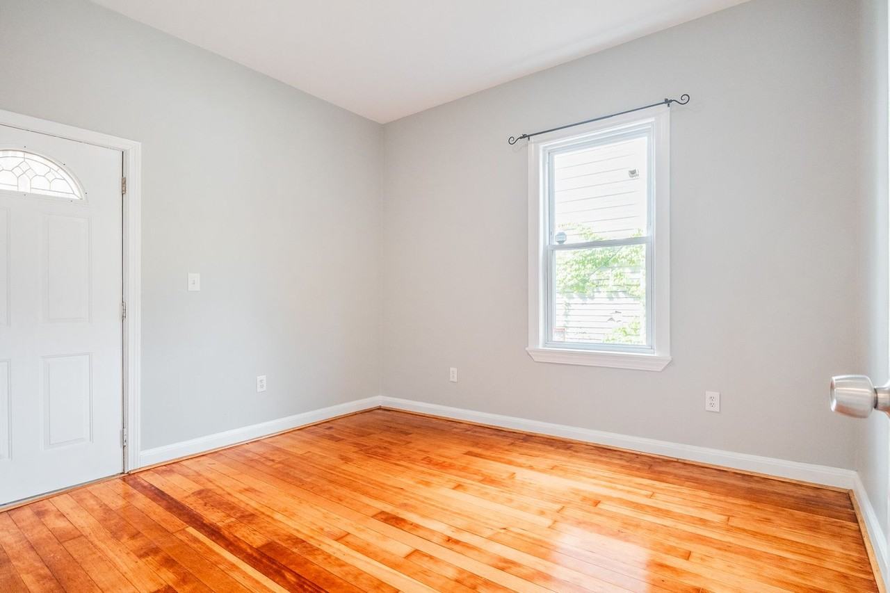 14 Rossmore Rd - Photo 6 of 7