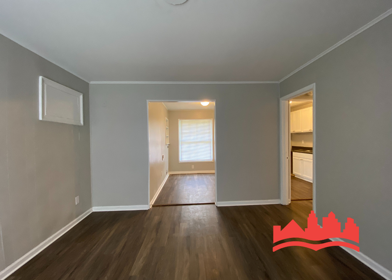 4960 Frankie Ln - Photo 6 of 15