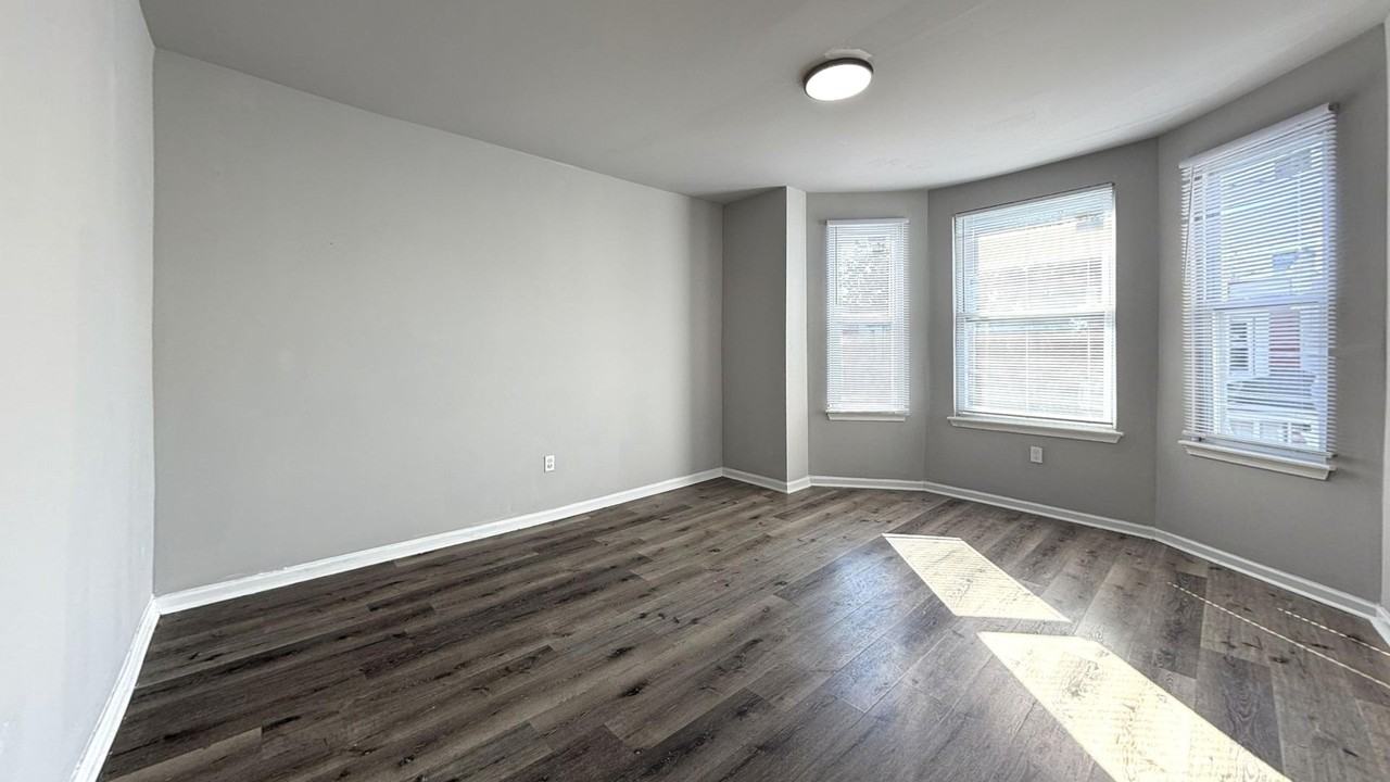 5820 Belmar Ter - Photo 7 of 19