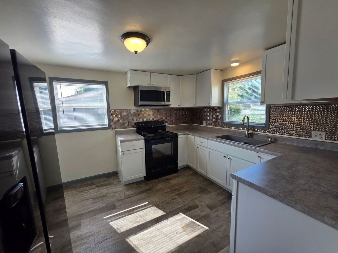 753 Appleton Rd - Photo 4 of 16