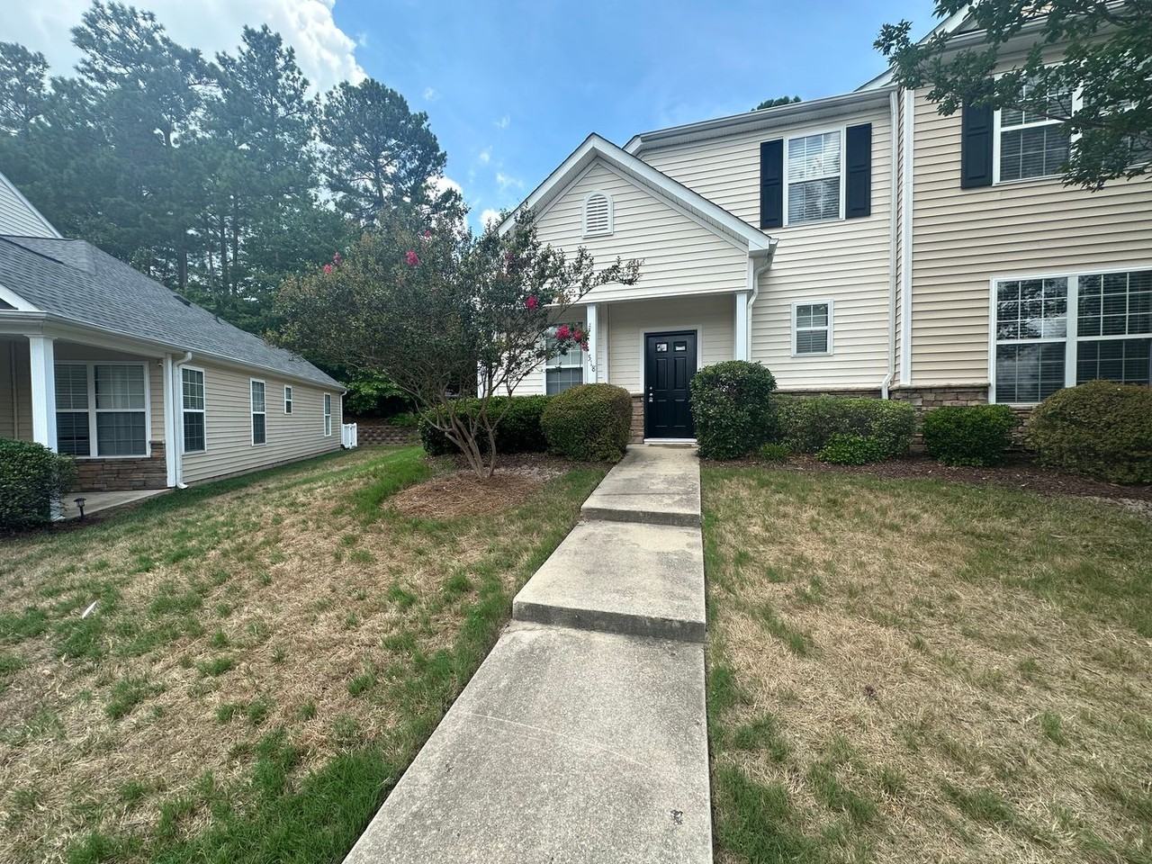 518 Auburn Square Dr - Photo 2 of 15