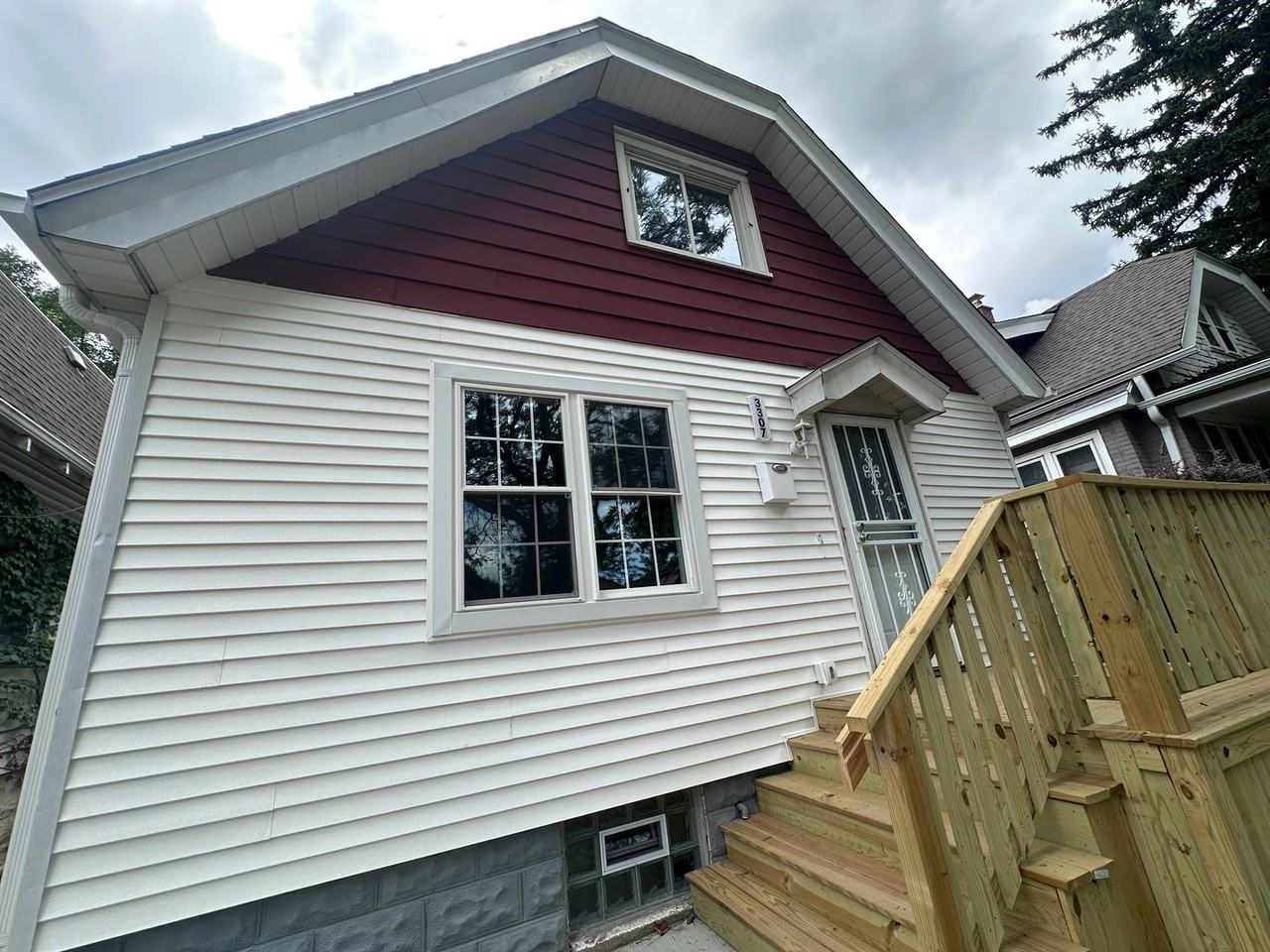 3307 N 42nd St - Photo 2 of 32