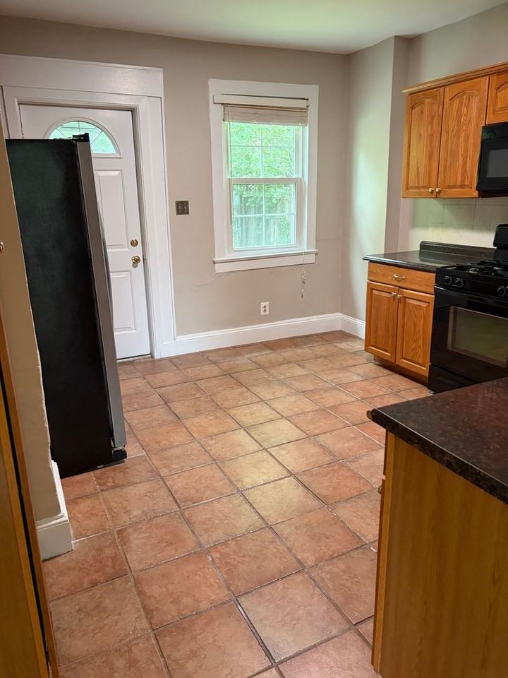 16 Fairview St Nw - Photo 5 of 12