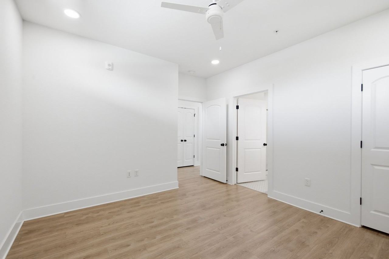 4704 Sunset Trl #3201 - Photo 5 of 39