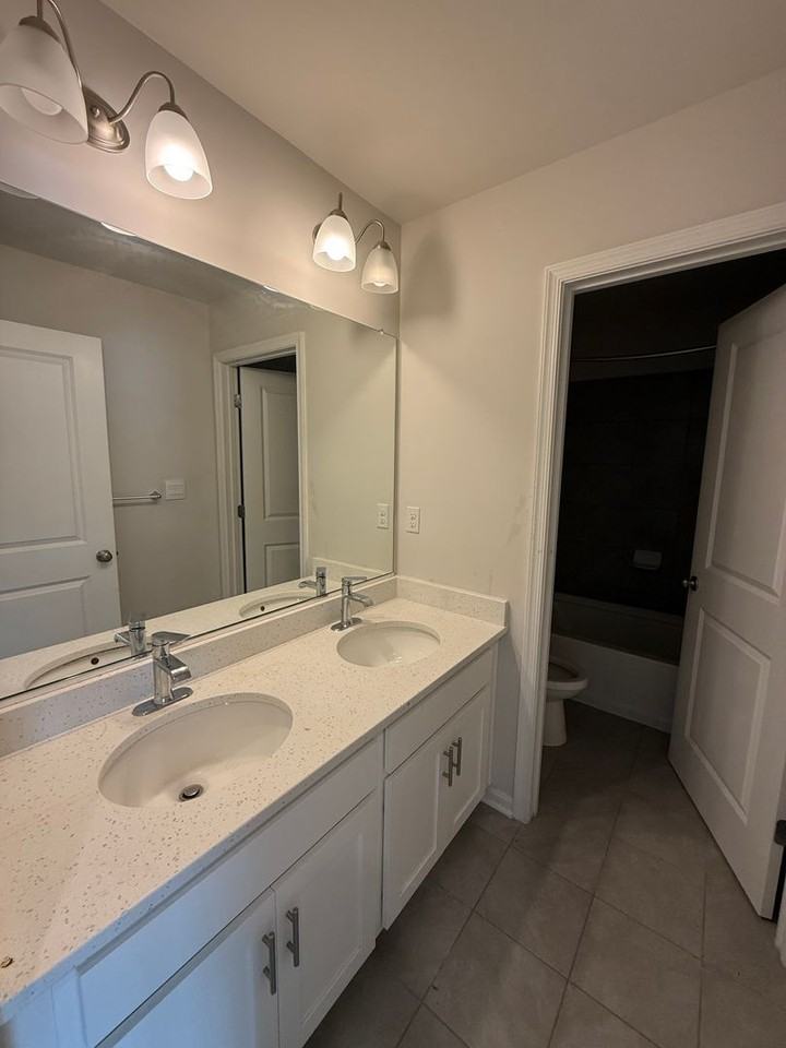 170 Correri St - Photo 7 of 19