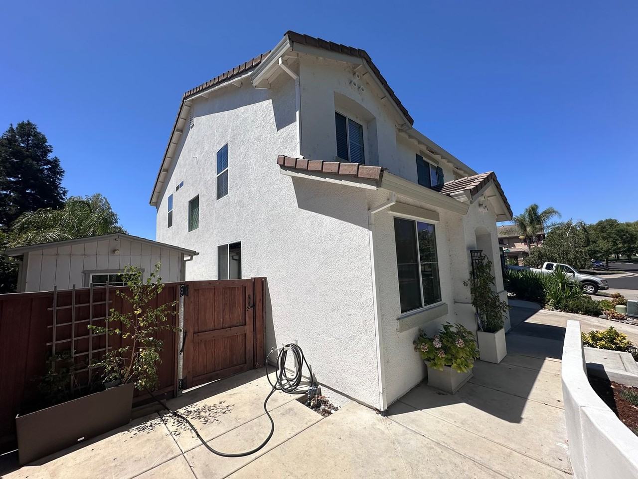 3045 Catalina Island Rd - Photo 2 of 40