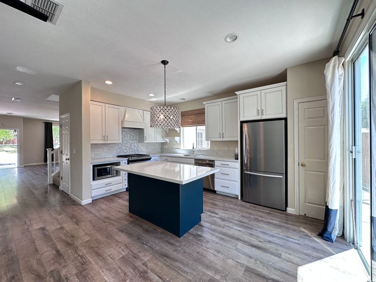 3045 Catalina Island Rd - Photo 6 of 40