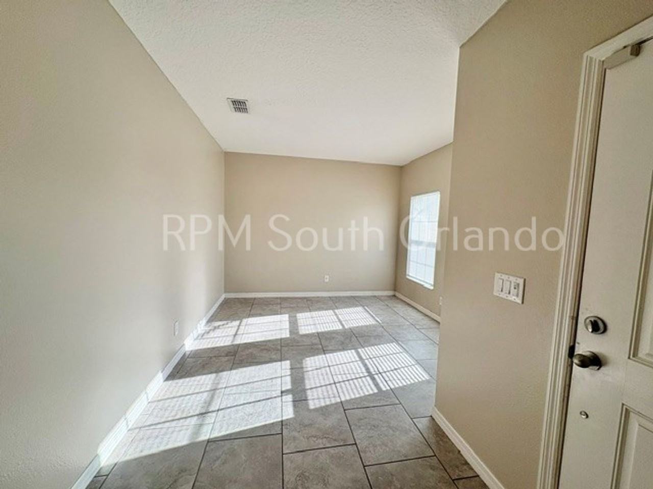 2751 Wadeview Loop - Photo 2 of 14