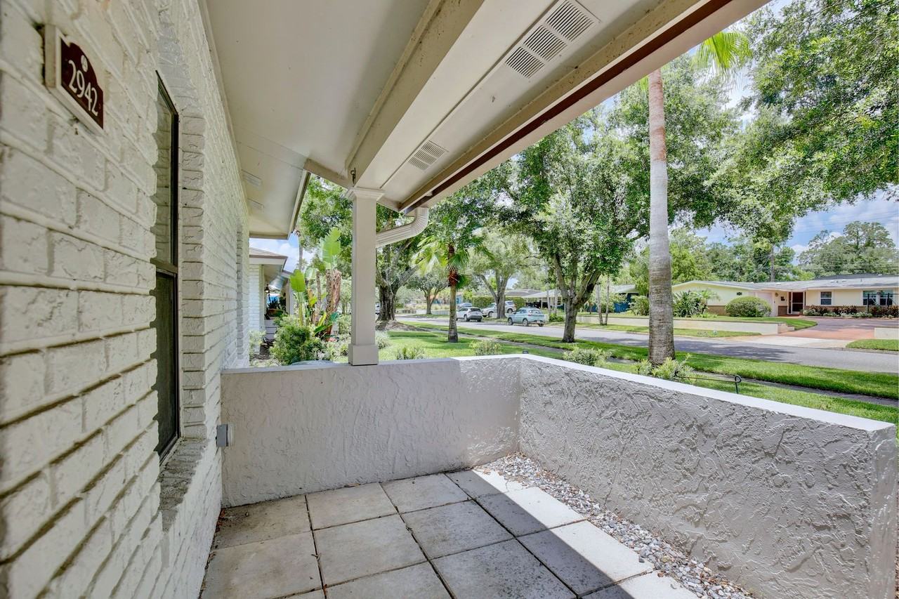 2942 Plaza Terrace Dr - Photo 3 of 25