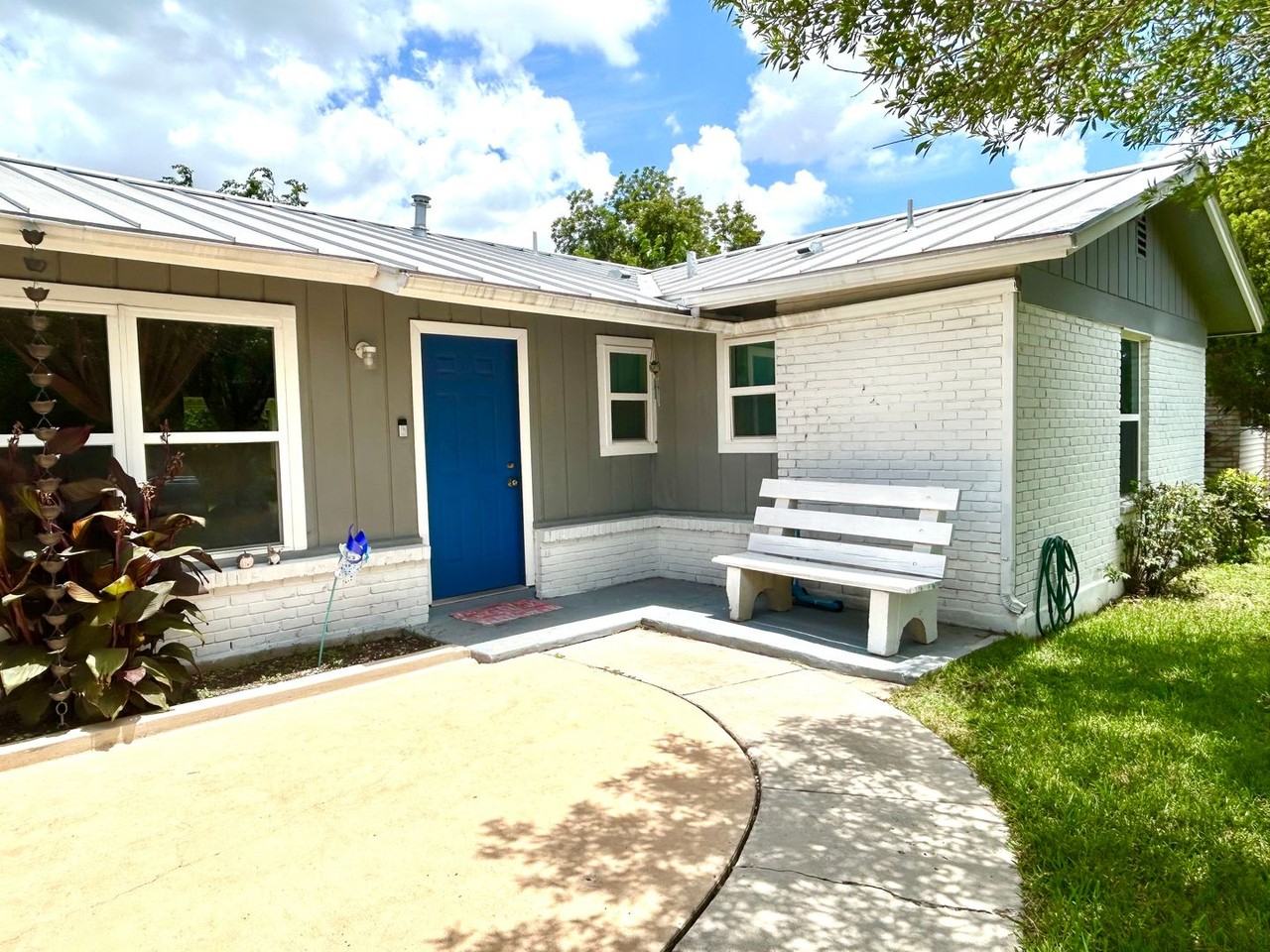 4111 Judivan - Photo 2 of 26