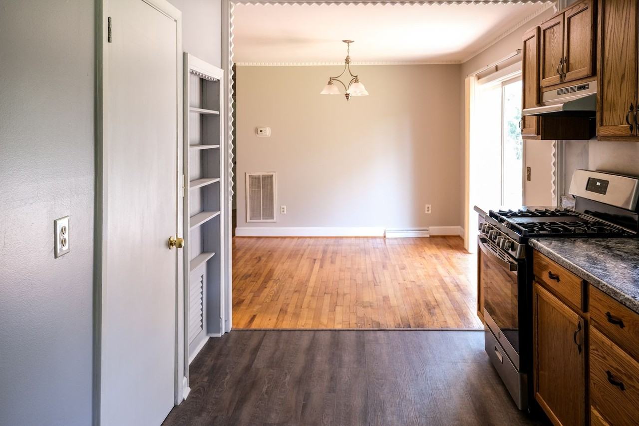 6 Hardale Ln - Photo 6 of 16