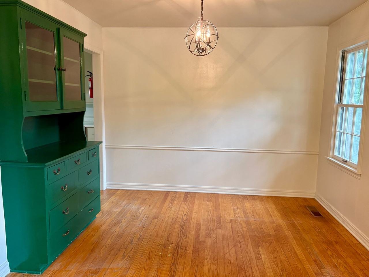 5305 N Walker Ave - Photo 3 of 16