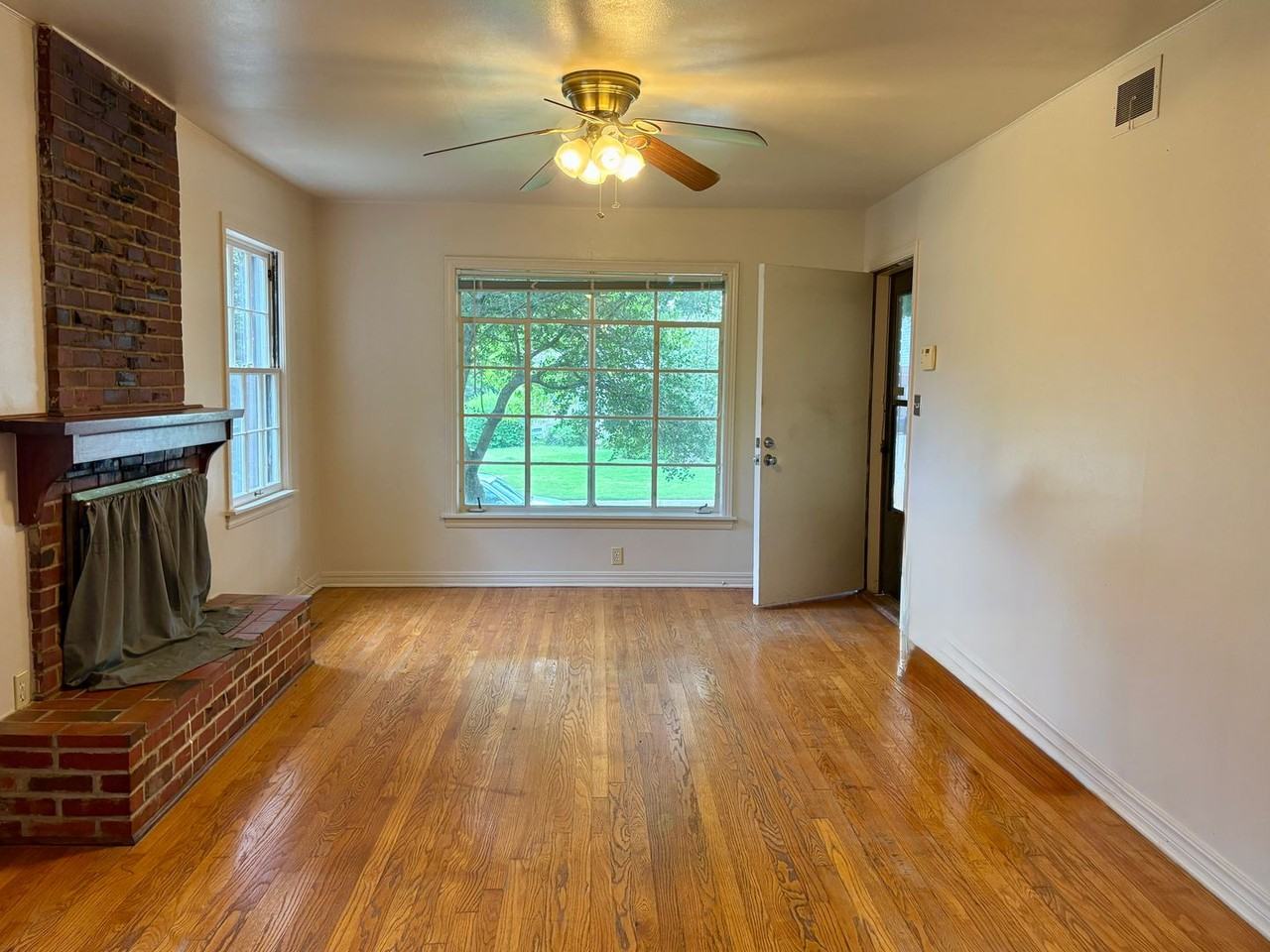 5305 N Walker Ave - Photo 4 of 16