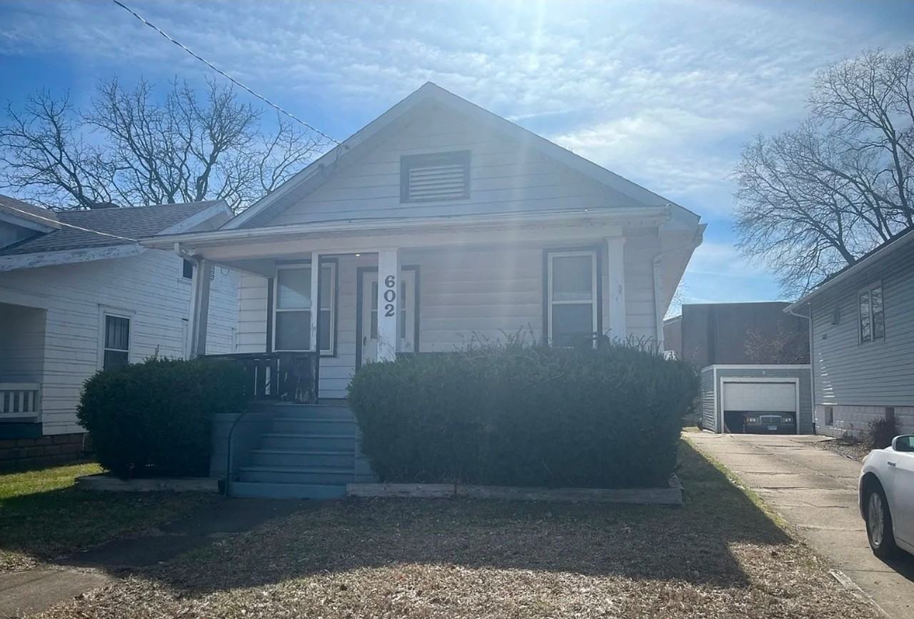 602 W Loucks Ave