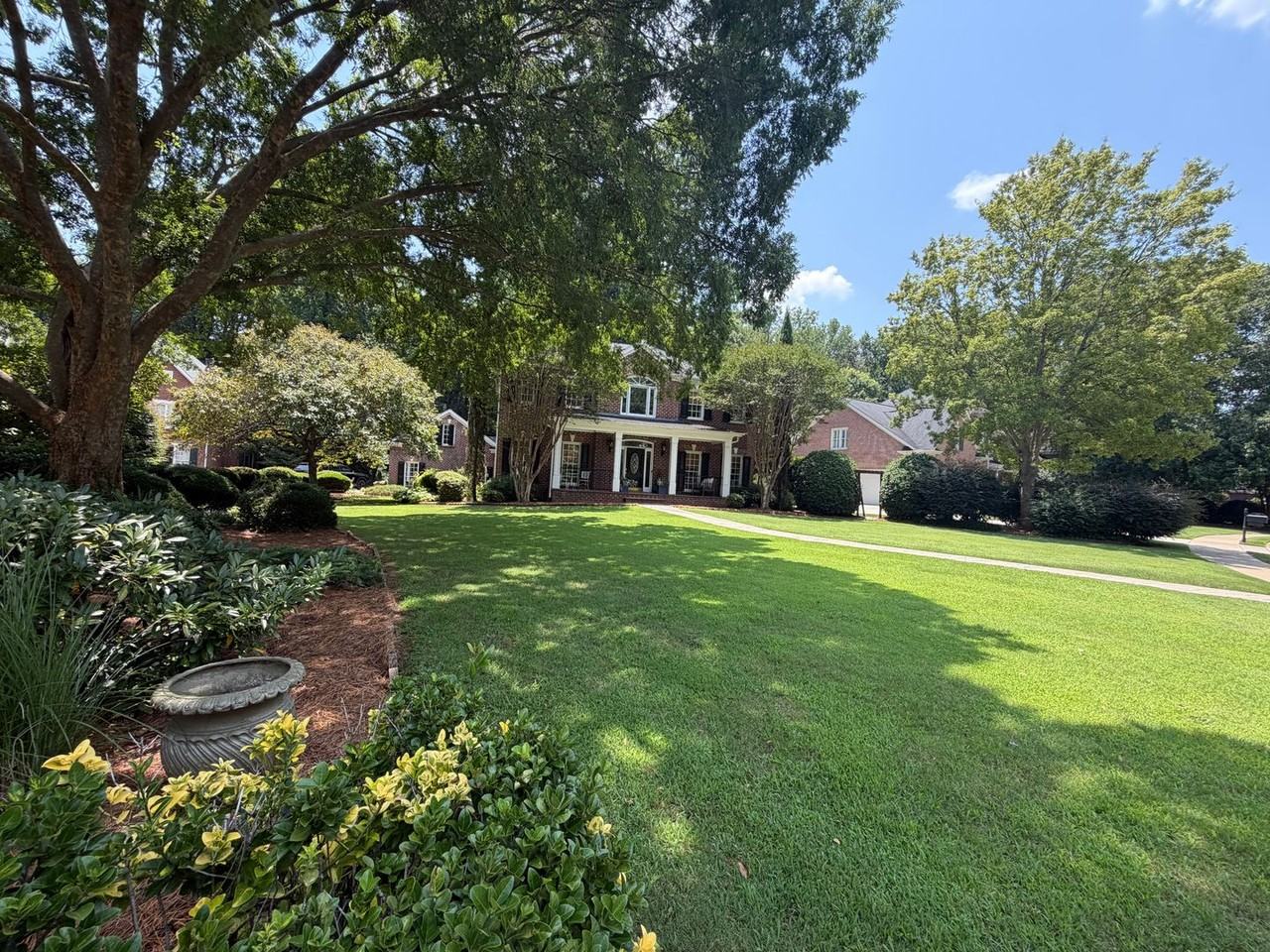 2 Artesian Ct - Photo 5 of 11