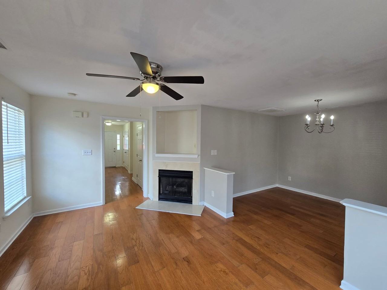 9804 Blackwell Dr - Photo 4 of 20