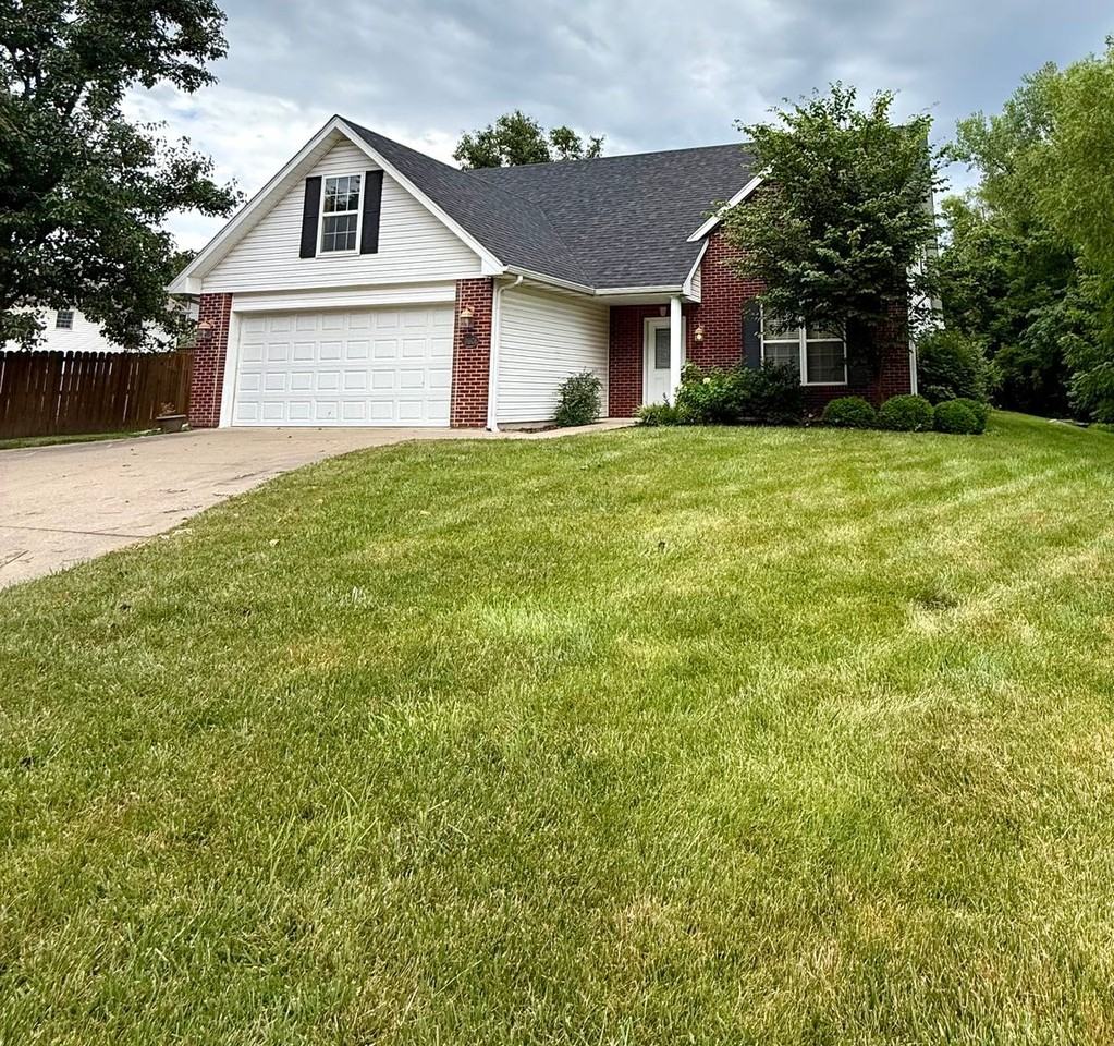 3601 Chapel Hill Rd - Photo 2 of 28