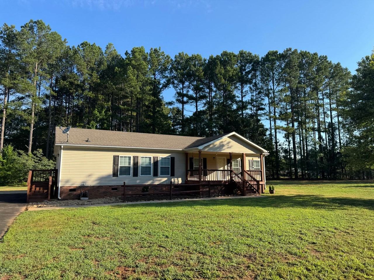 2805 Sweeping Pine Ln - Photo 3 of 34