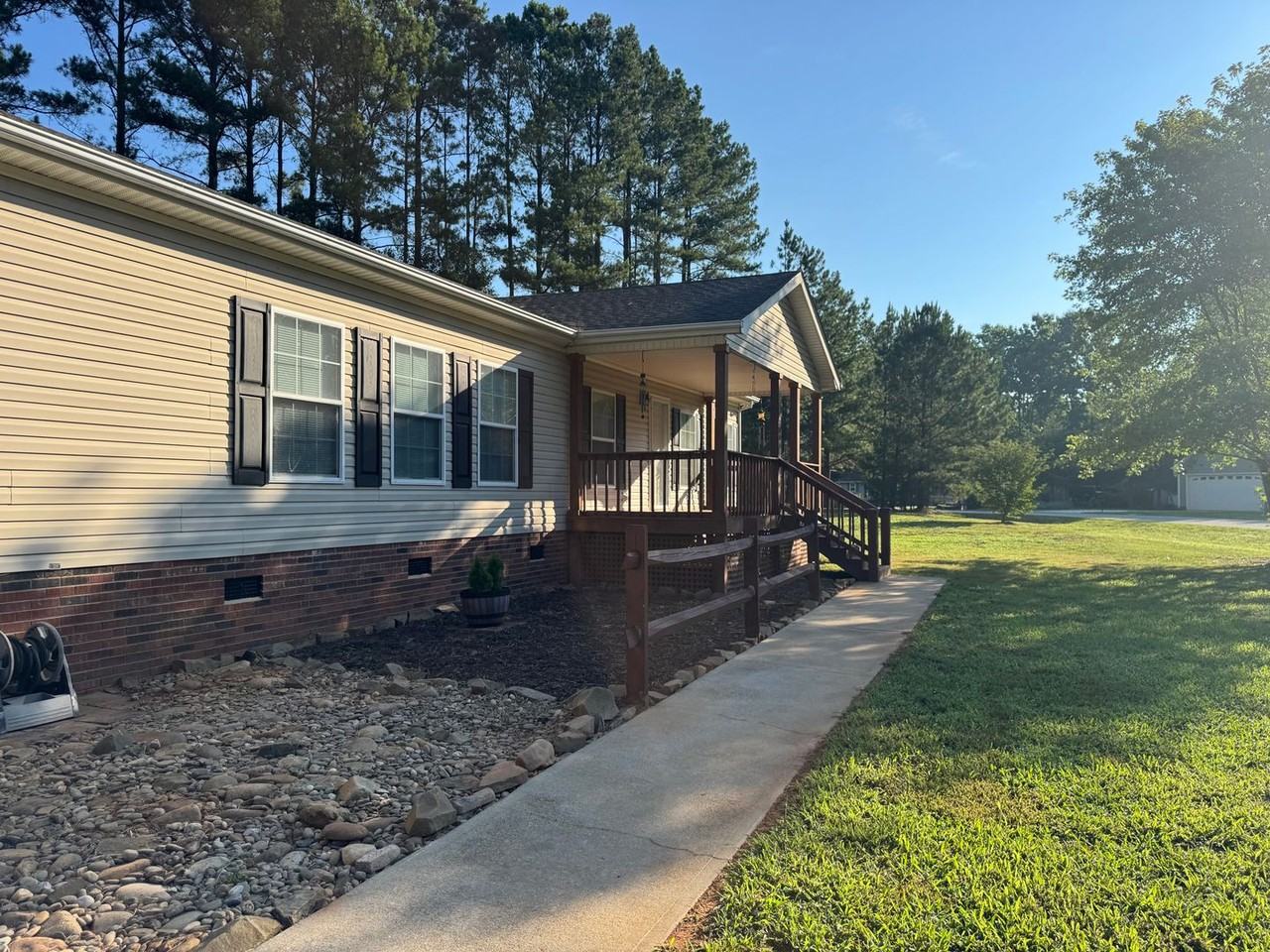 2805 Sweeping Pine Ln - Photo 4 of 34
