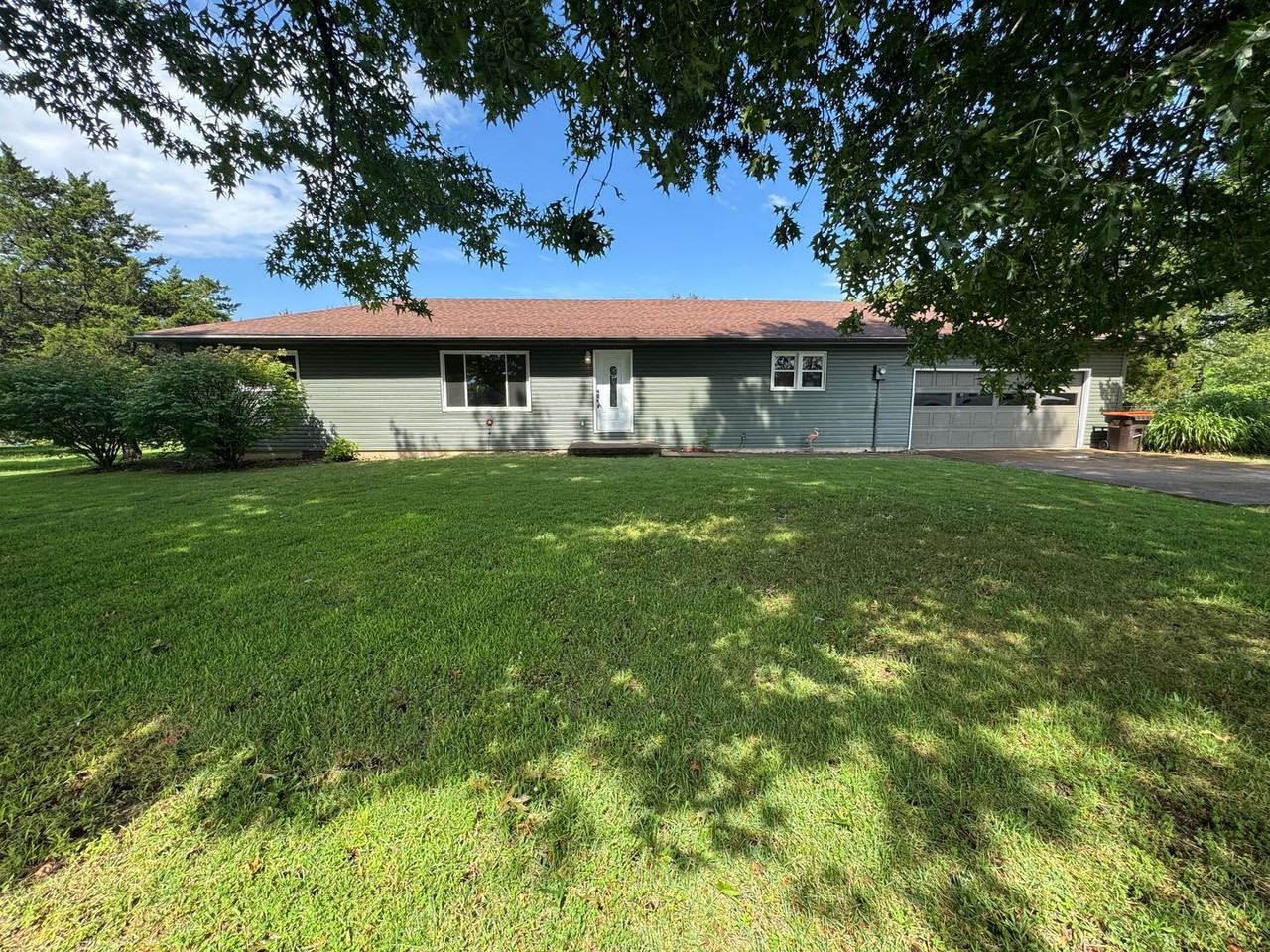 1701 Tower Rd - Photo 2 of 41