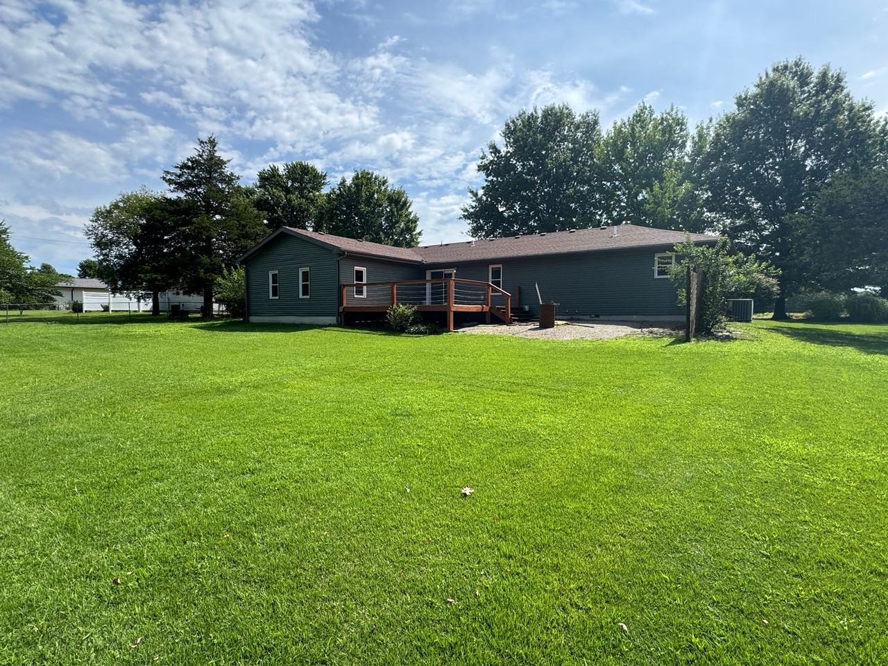 1701 Tower Rd - Photo 6 of 41