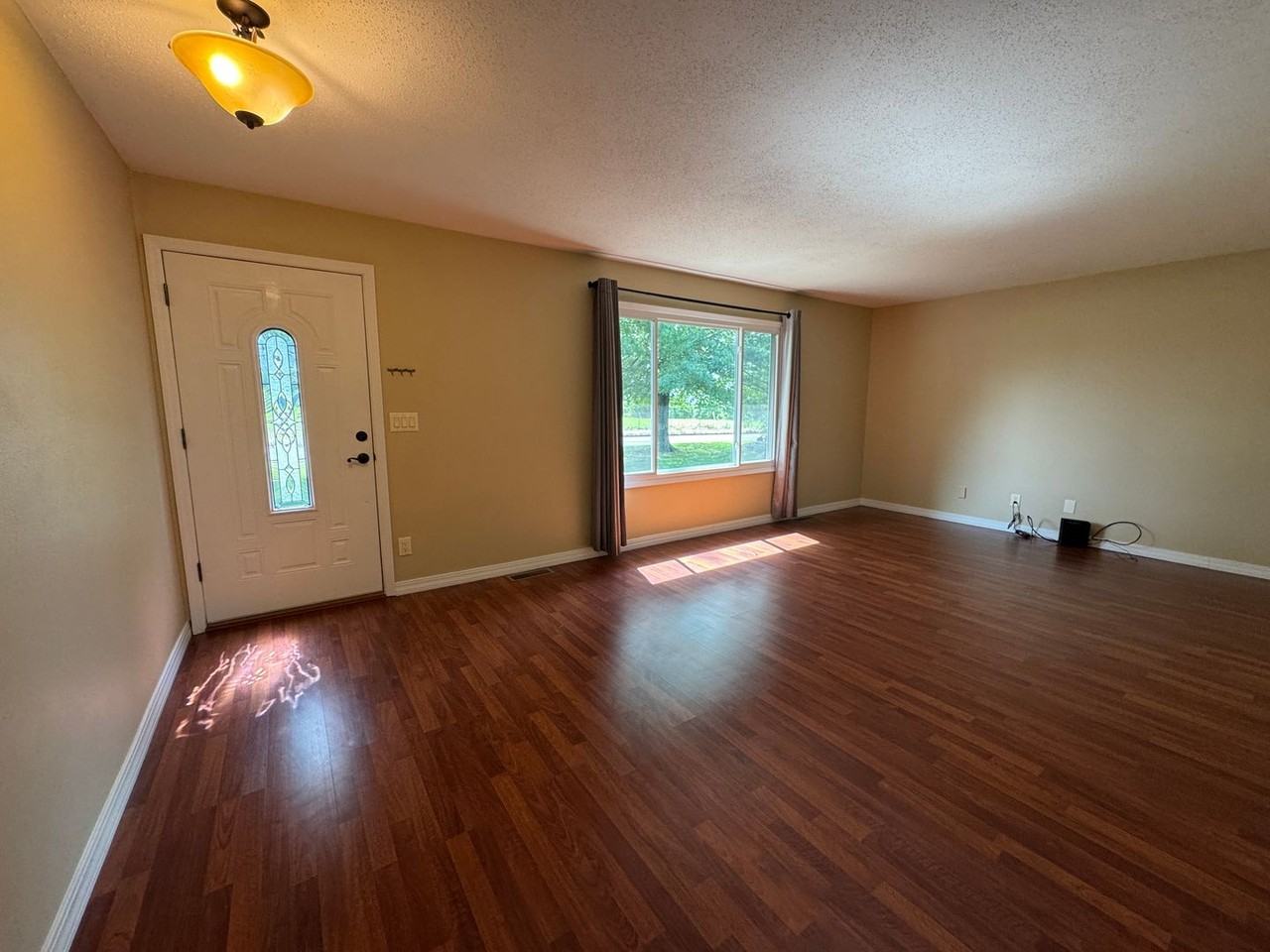 1701 Tower Rd - Photo 6 of 38