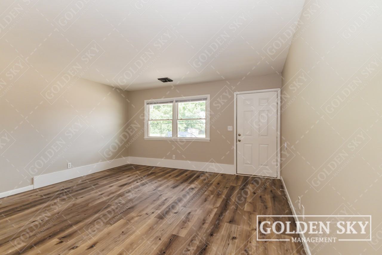 4611 South Madison StreetUnit 12 #12 - Photo 2 of 10