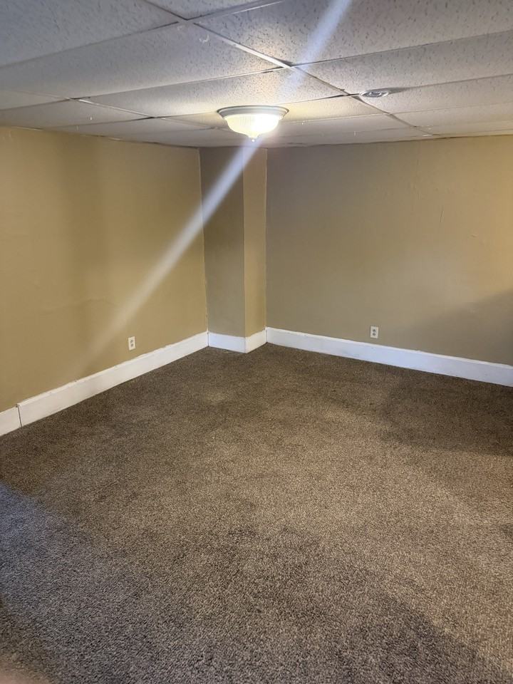 2100 Pershing Blvd #3 - Photo 2 of 8