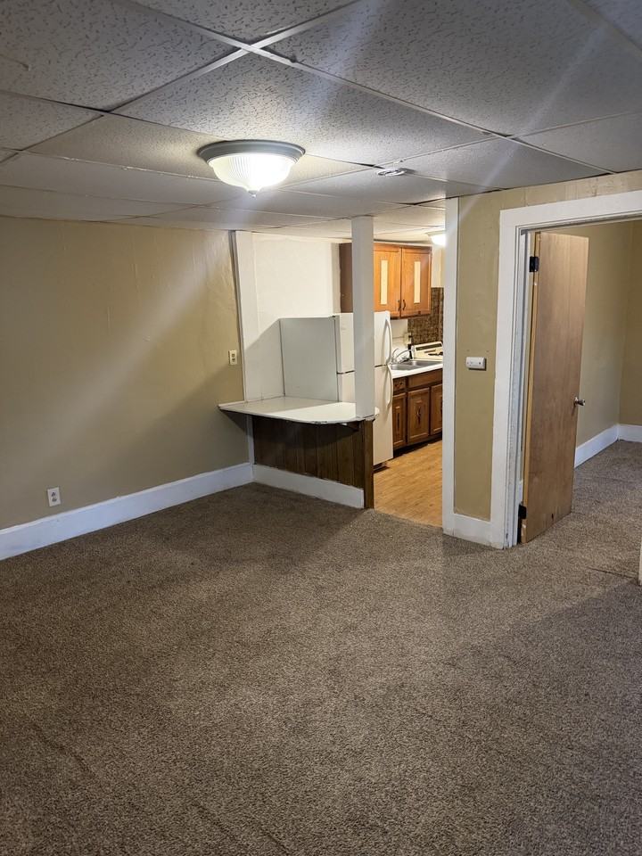 2100 Pershing Blvd #3 - Photo 4 of 8