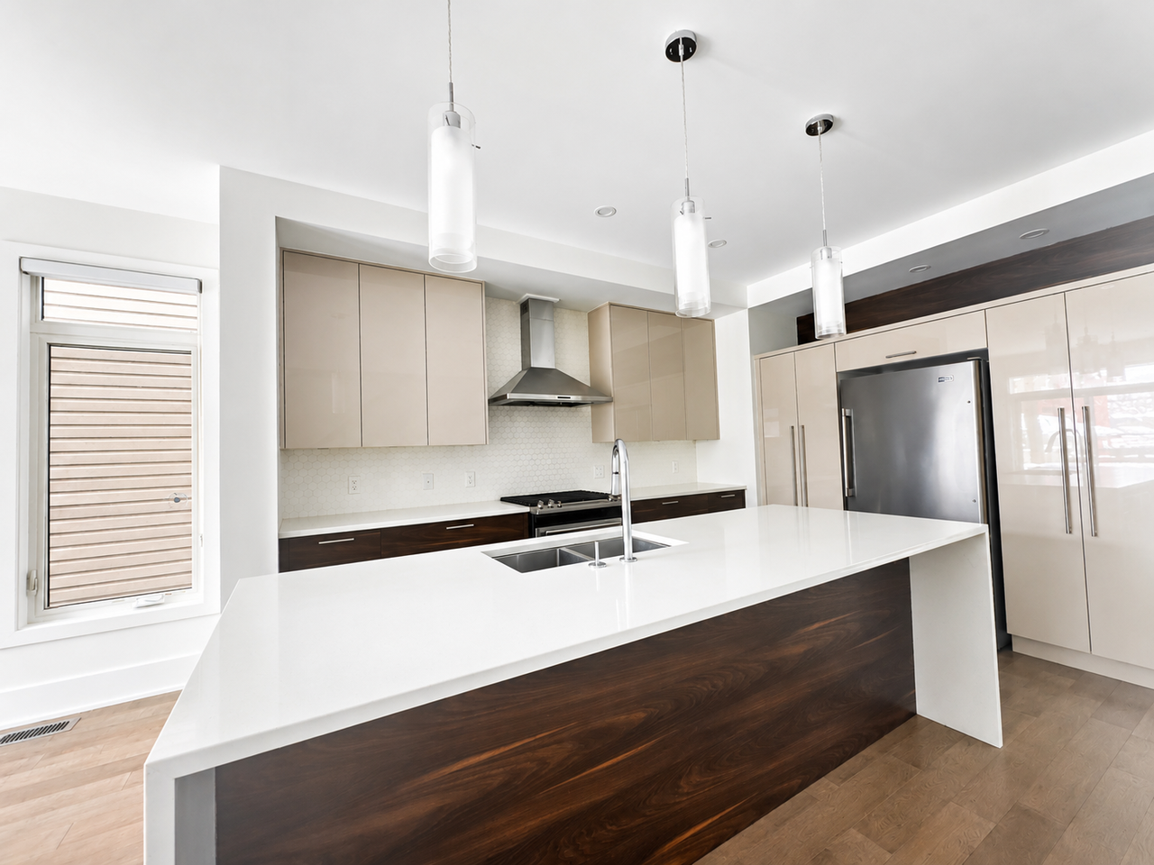 360 Whitby Ave #360 - Photo 6 of 23