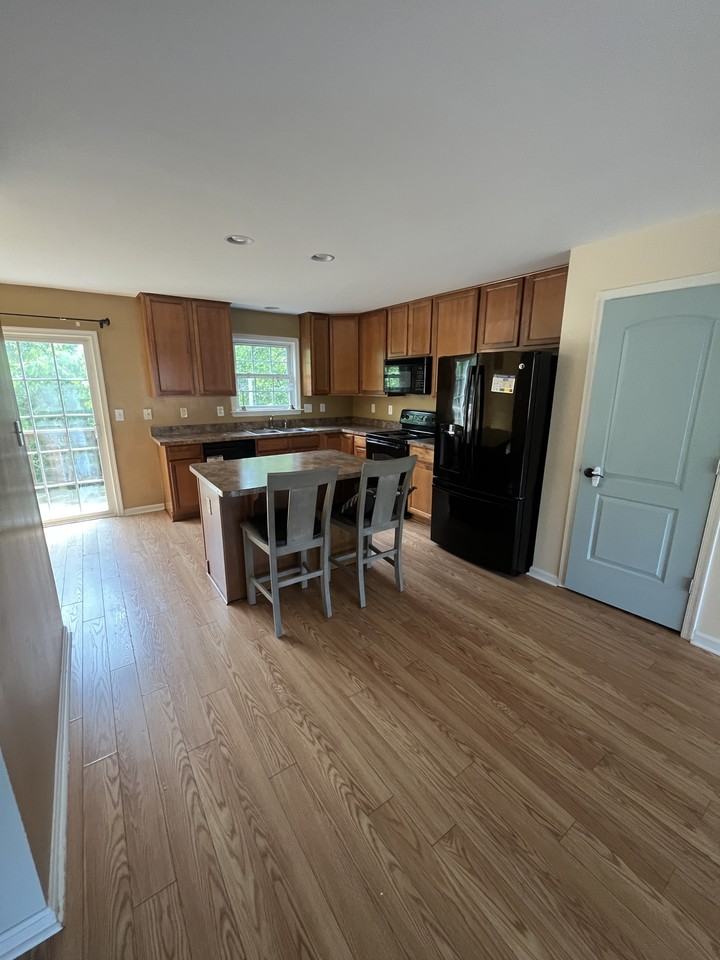 88 Teague Ln #1 - Photo 5 of 14