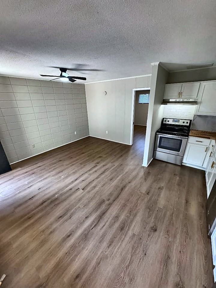1312 N Adams St #3 - Photo 3 of 8