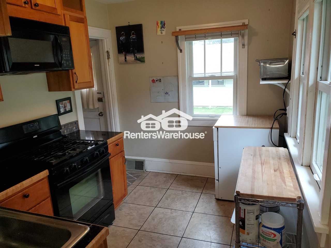 3709 41st Ave S - Photo 4 of 20
