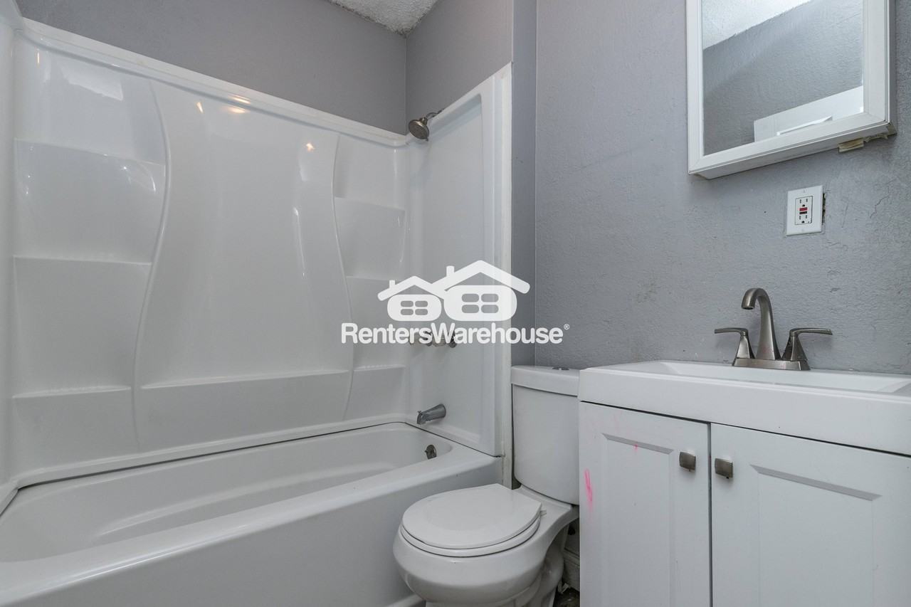 4038 Bellefontaine Ave - Photo 5 of 20