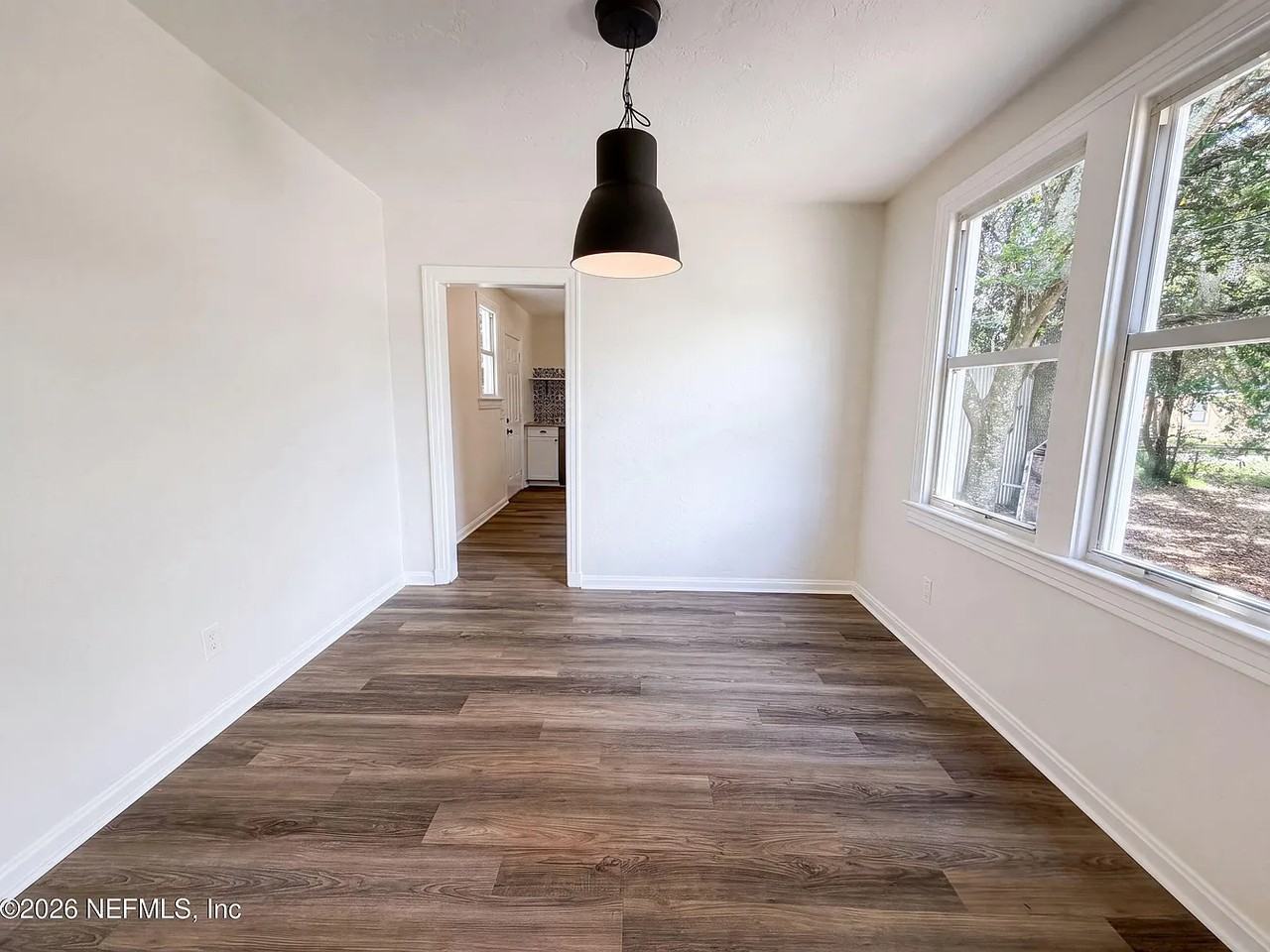 7329 Wilder Avenue - Photo 7 of 12