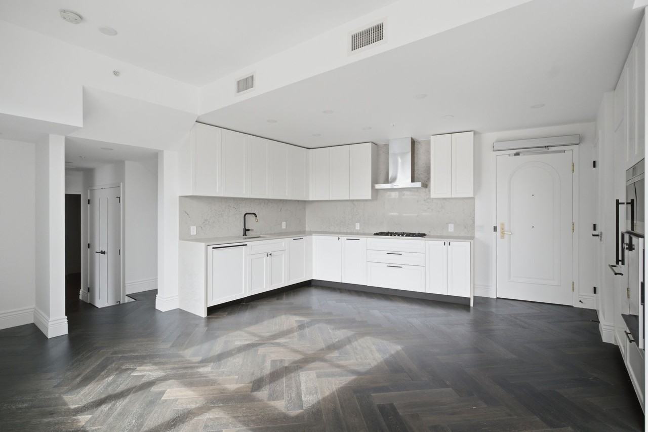 East Blvd & W 47th Ave #403 - Photo 5 of 29