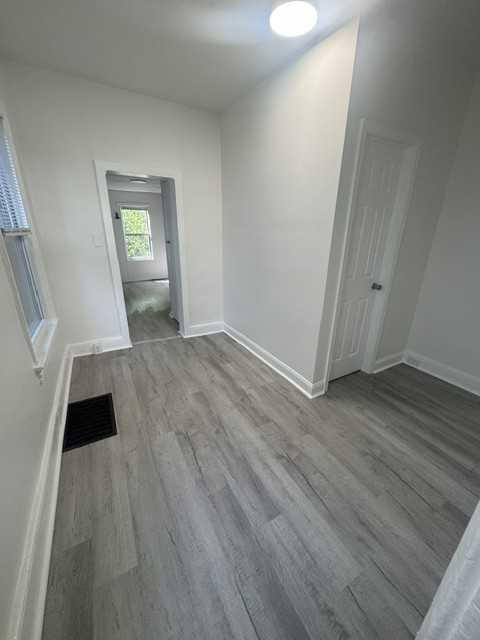 305 N Franklin St #1 - Photo 3 of 41