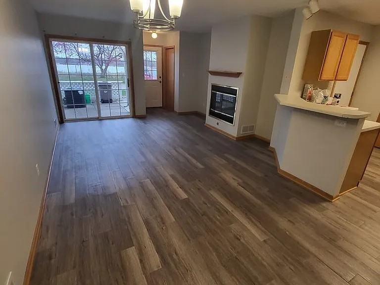 1325 Se Delaware Ave #9 - Photo 2 of 10