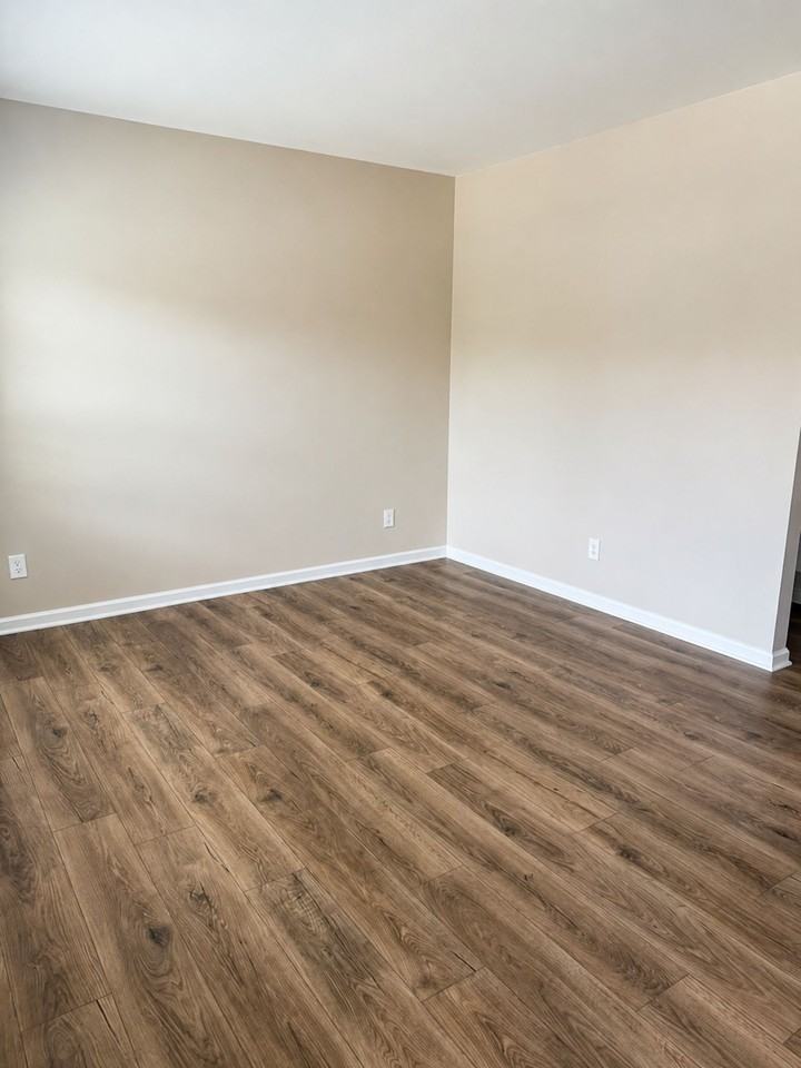 4424 Roundwood Ct #1 - Photo 4 of 23