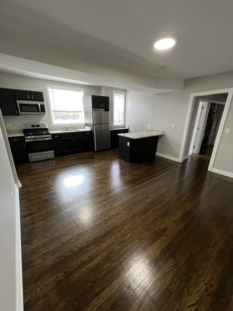 8023 S Carpenter St #8023-3 - Photo 7 of 10