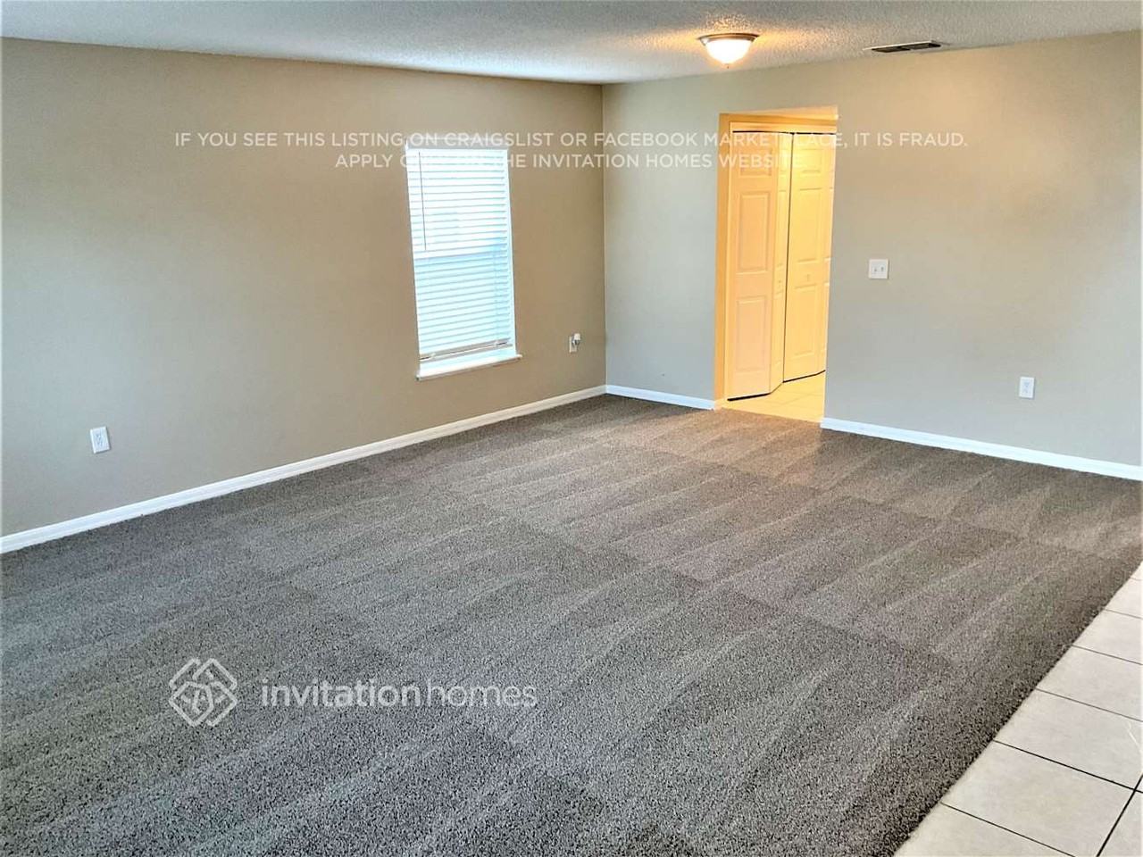 1754 Mcfarlane Ave - Photo 5 of 18