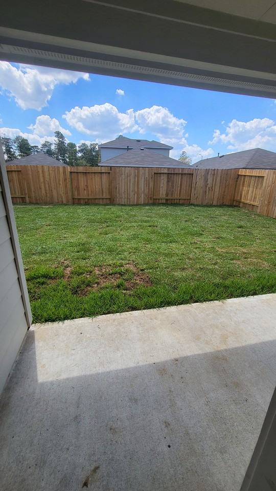 23835 Sunland Park Ct #1 - Photo 4 of 5