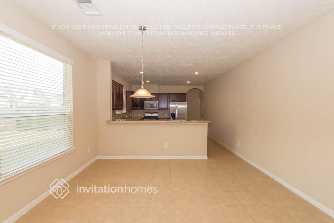 30706 Basil Trace Dr - Photo 6 of 24