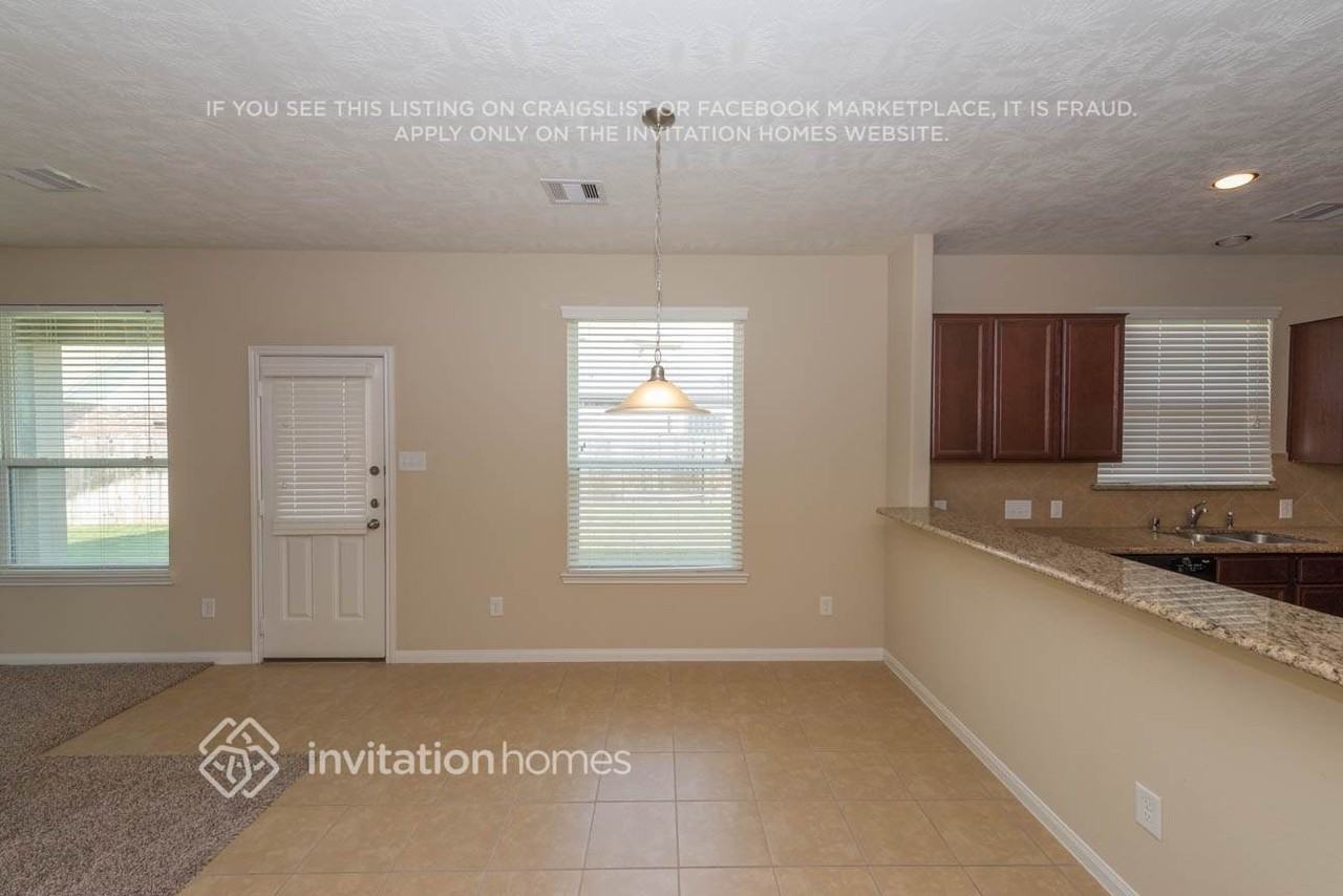30706 Basil Trace Dr - Photo 7 of 24