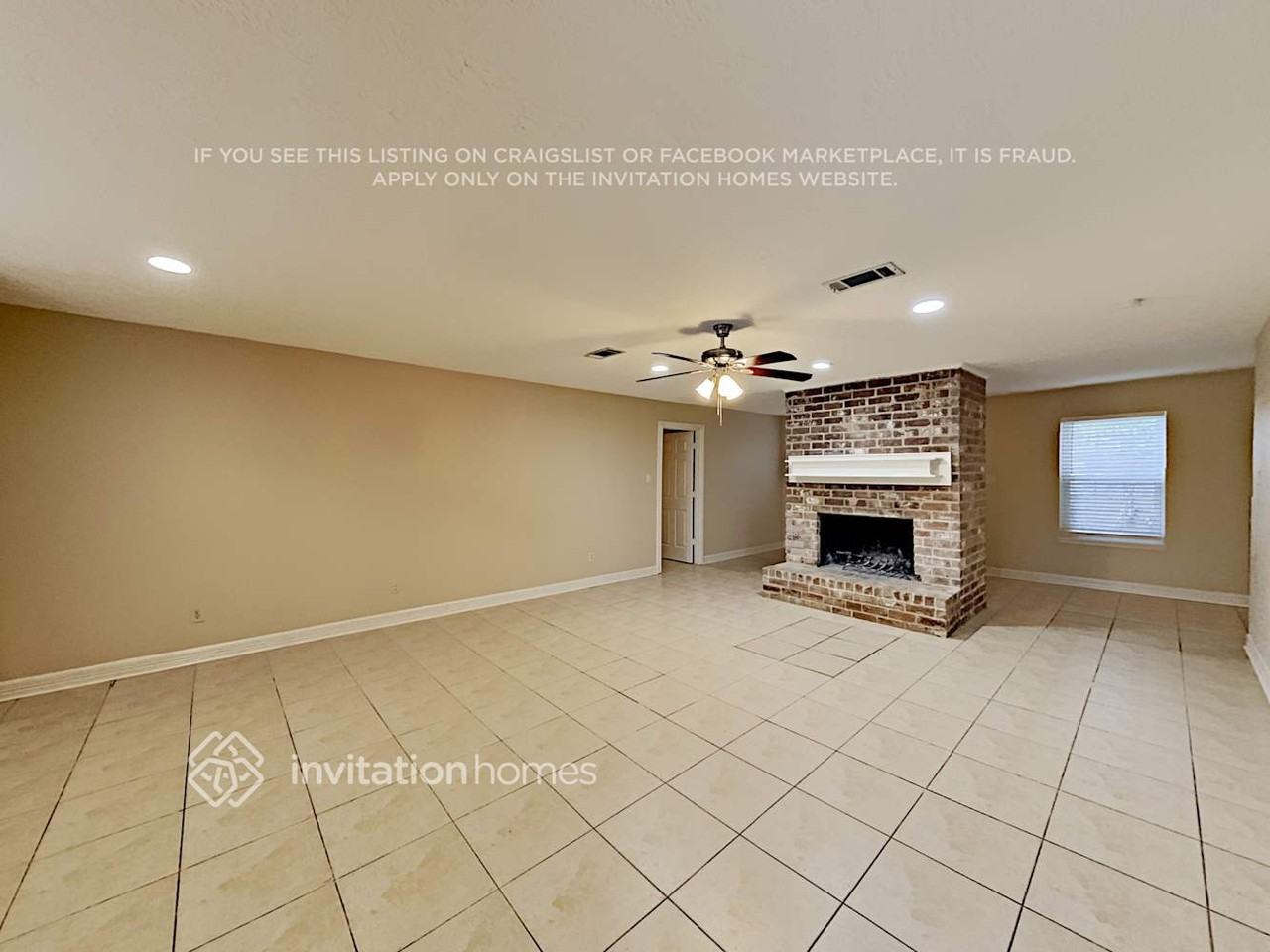 16395 Havenpark Dr - Photo 3 of 24